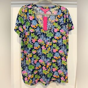 Lilly Pulitzer Disney v-neck t-shirt never been worn!